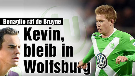 拦都拦不住！对手疑肘击队友，梅西出头“教育”阿根廷老乡