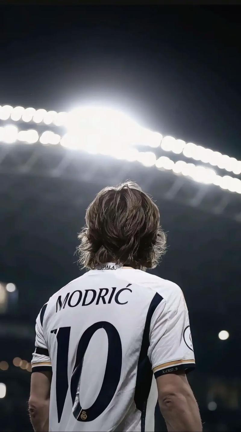 费城费城人宣布将永久退役哈勒戴（Roy Halladay）的 34 号球衣，以此纪念这位坠机去世的王牌