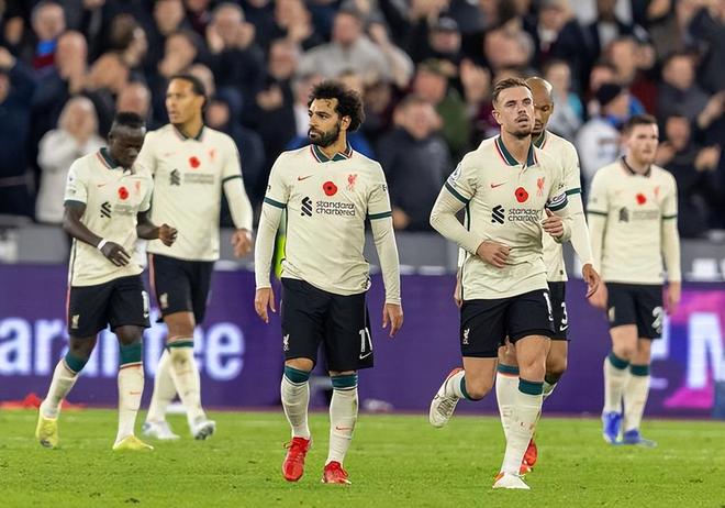 Moinelo左右开弓 三球解决Fabian成明星赛亮点｜日职